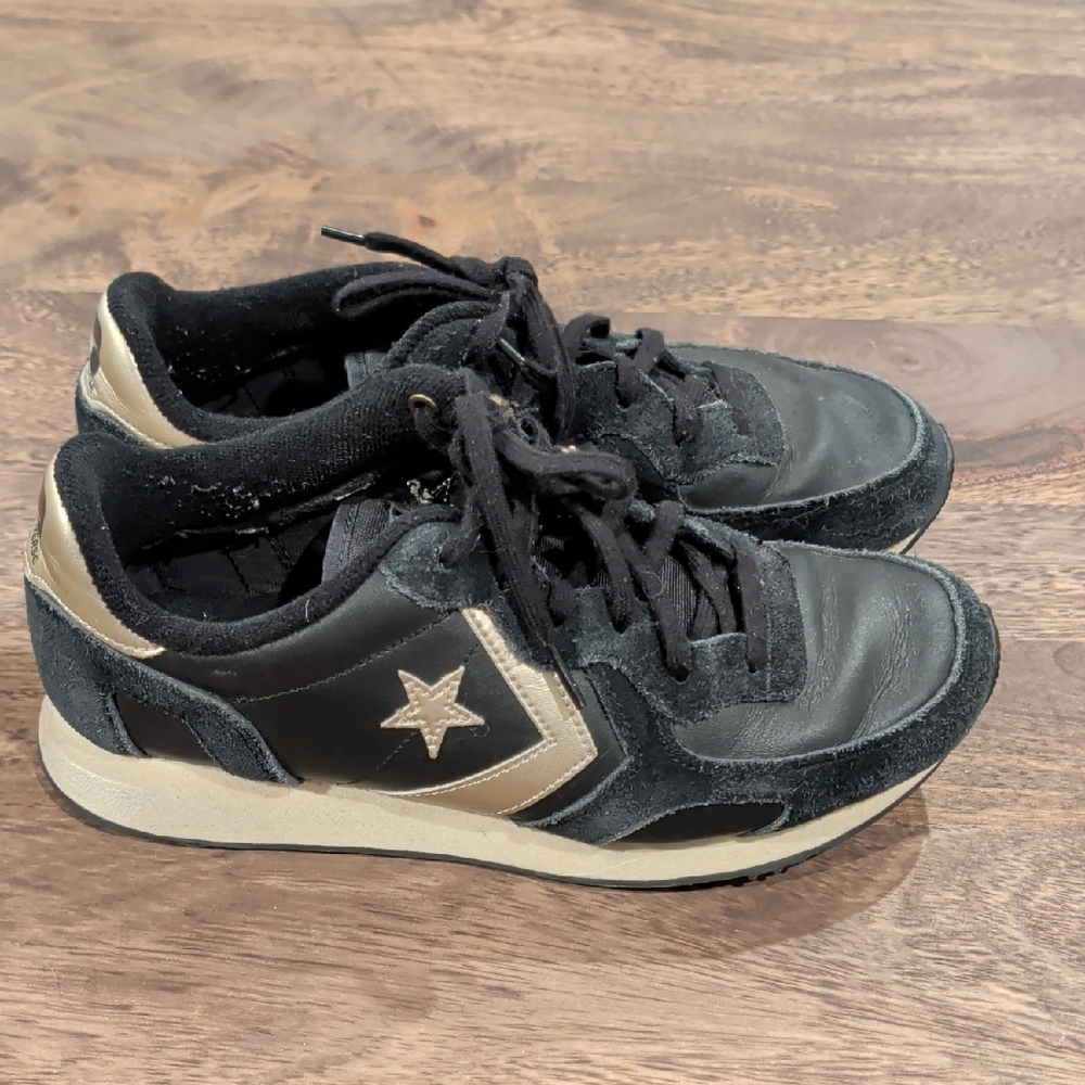 Converse Cons Black and Gold Sneakers